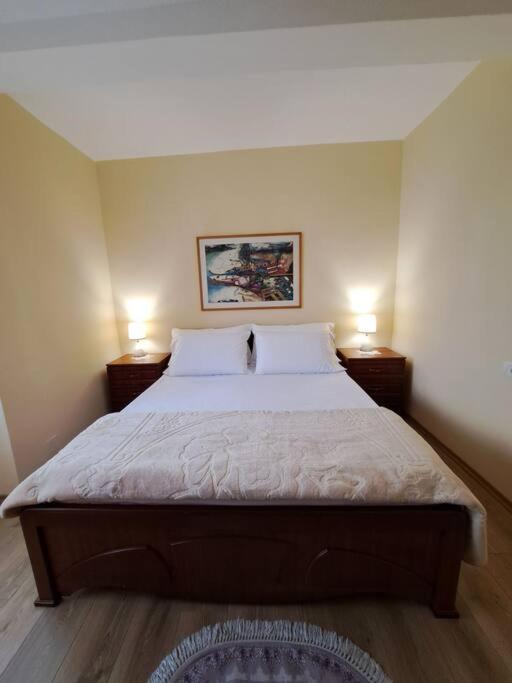 Apartamento Quiet, Cozy, Luminous Tirana