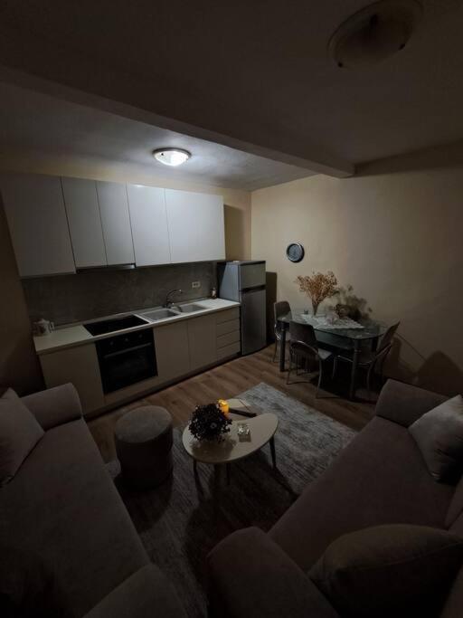 Quiet, Cozy, Luminous Apartman