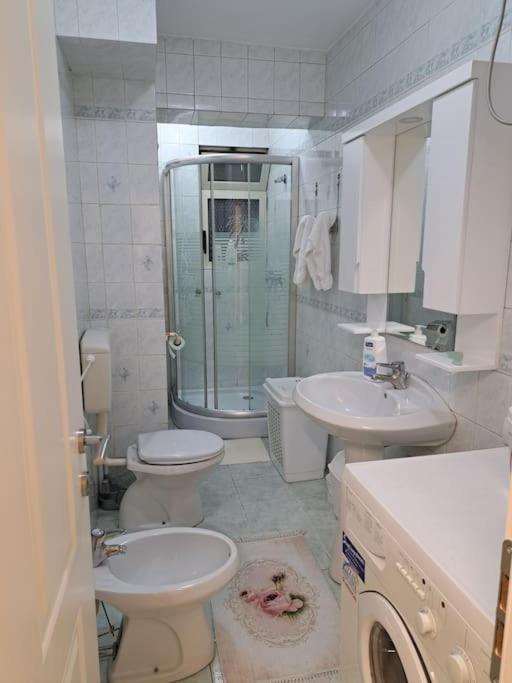 Apartman Quiet, Cozy, Luminous Tirana